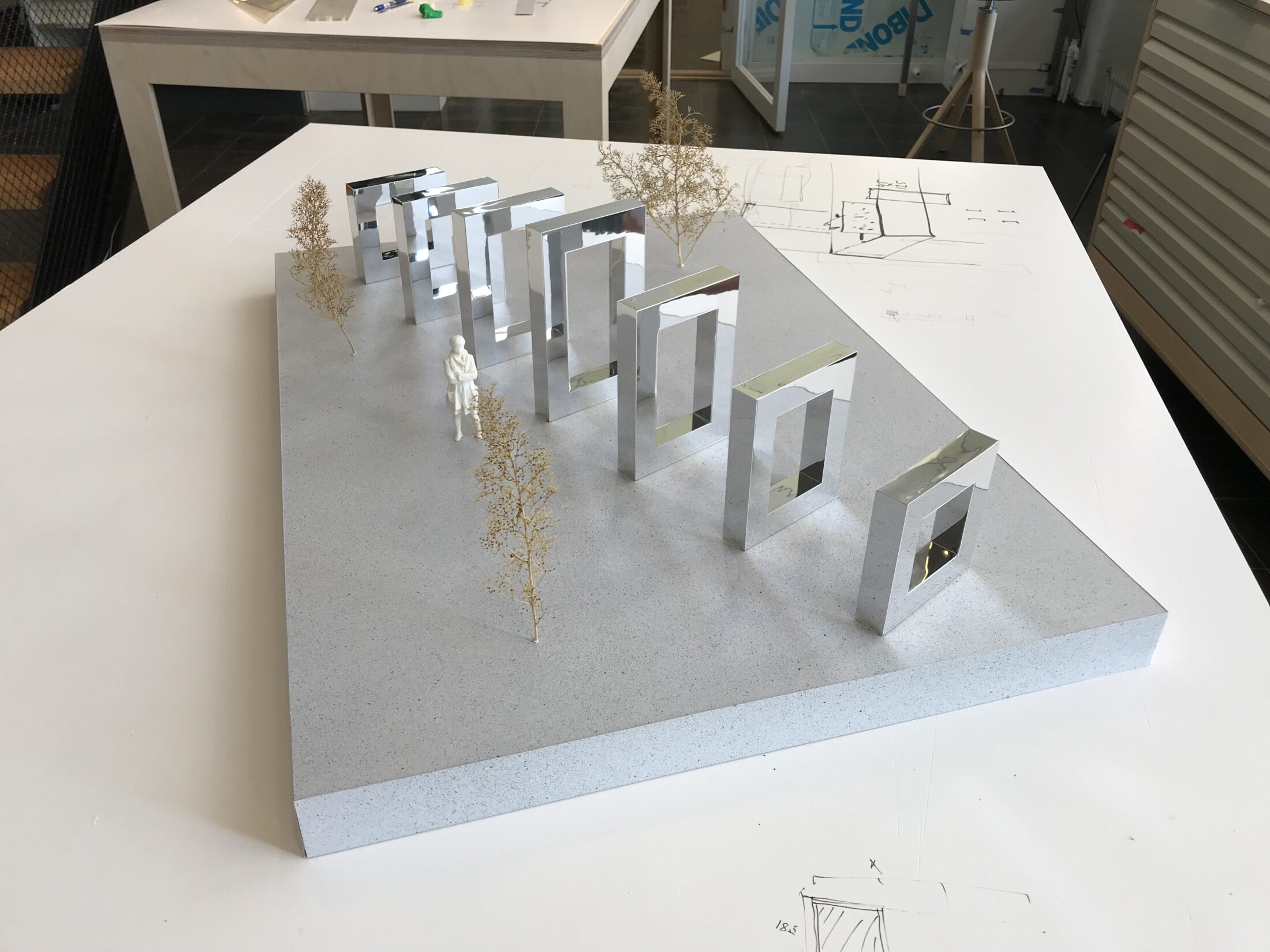 Fysisk modell, spegelramar, Nyréns modellverkstad