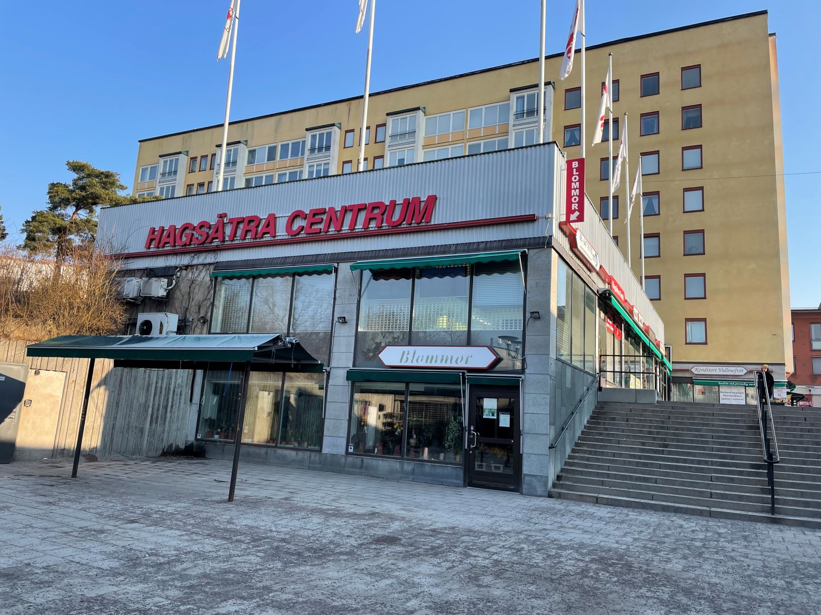 Befintlig grönklassad byggnad kv. Långskylen 6. Foto 2022. Västra Hagsätra - Antikvarisk konsekvensanalys. Nyréns landskapsarkitekter, stadsbyggnad och kulturmiljö