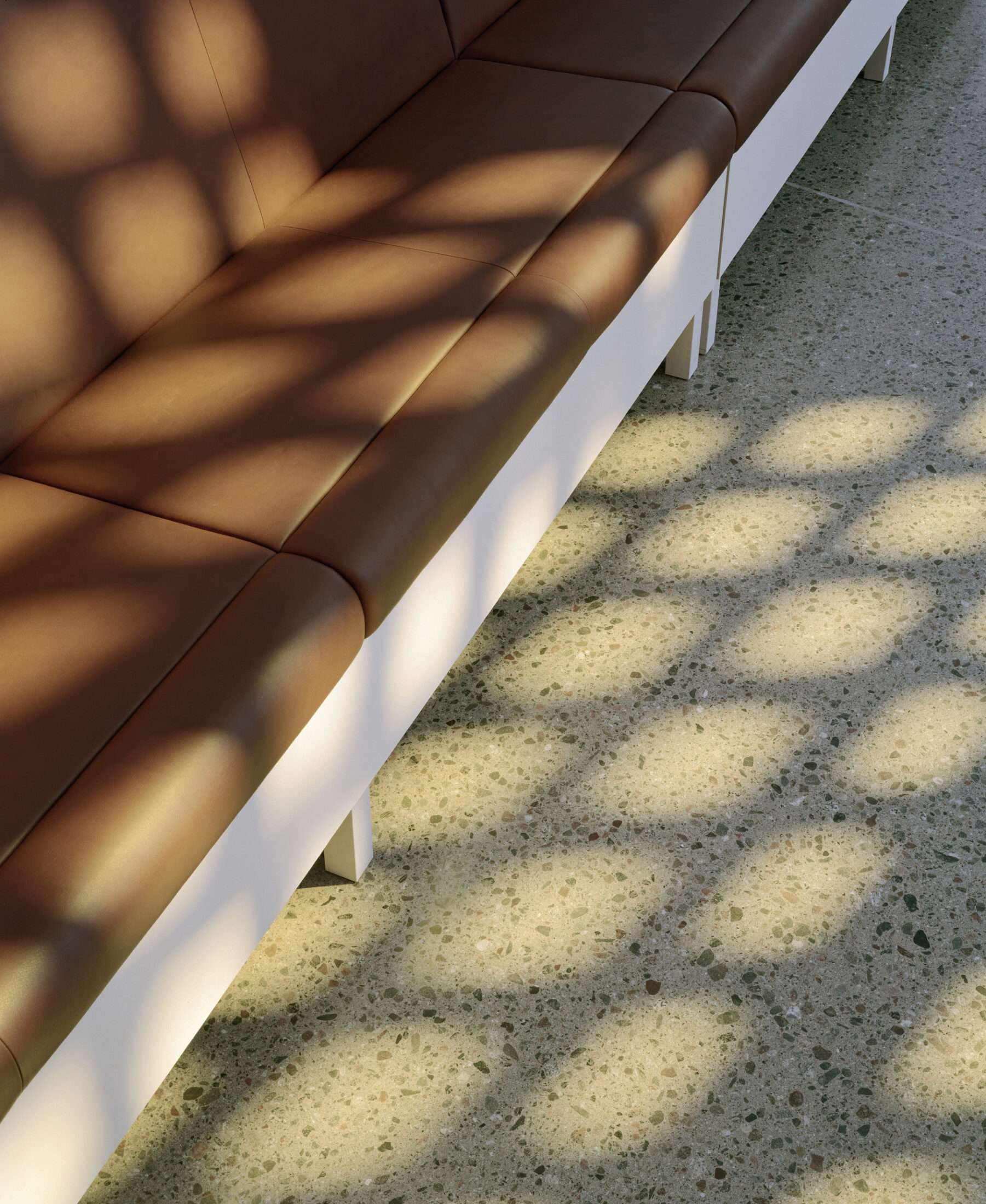 Viksjö kyrka, Järfälla. Nyréns arkitekter och inredningsarkitekter, 2006