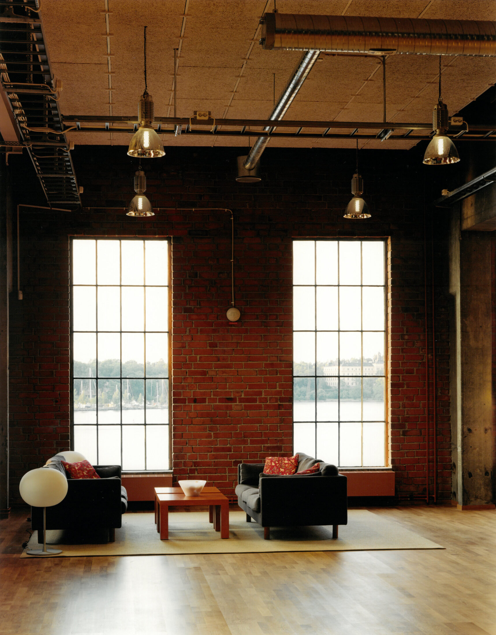 Ångmaskinverkstad/Äventyrskontoret, Finnboda Varv. Nyréns arkitekter, 2001