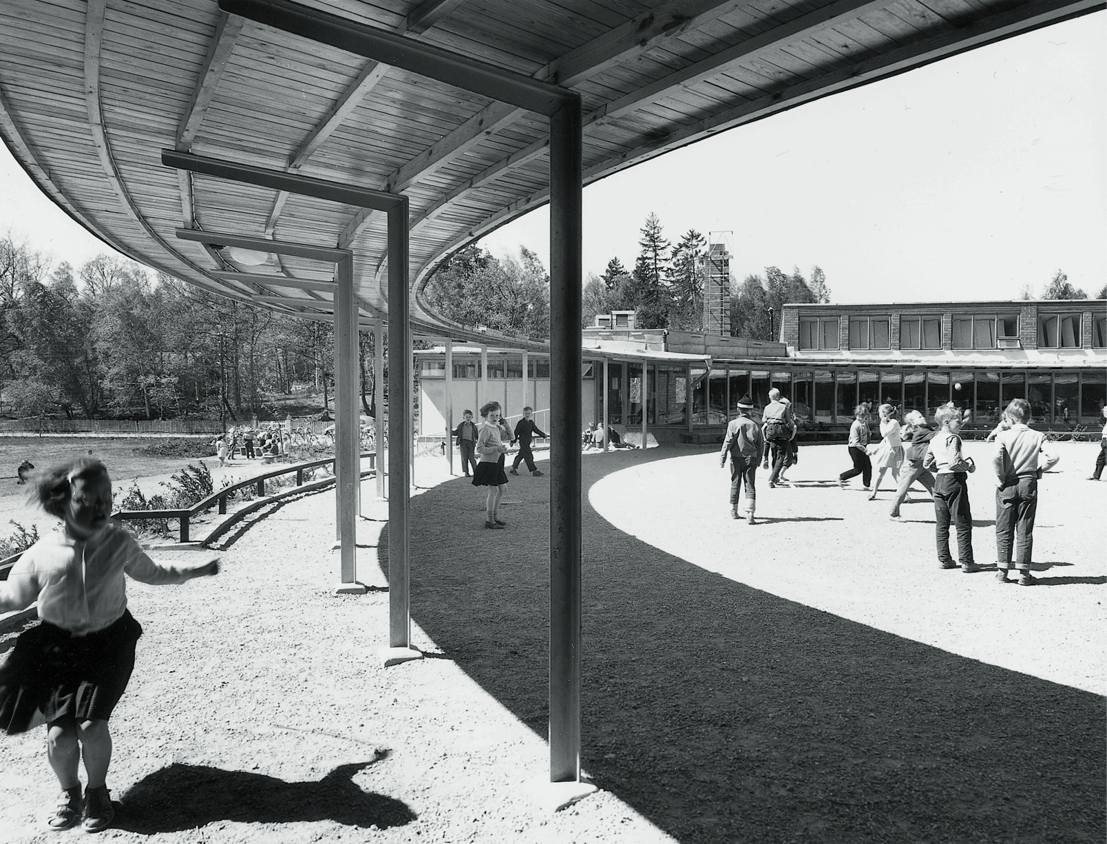 Balderskolan, Danderyd. En Nyrénspärla